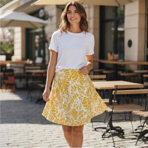 *NWOT* LOFT Linen Blend Pleated Skirt in Tropical Stencil Leaf Print